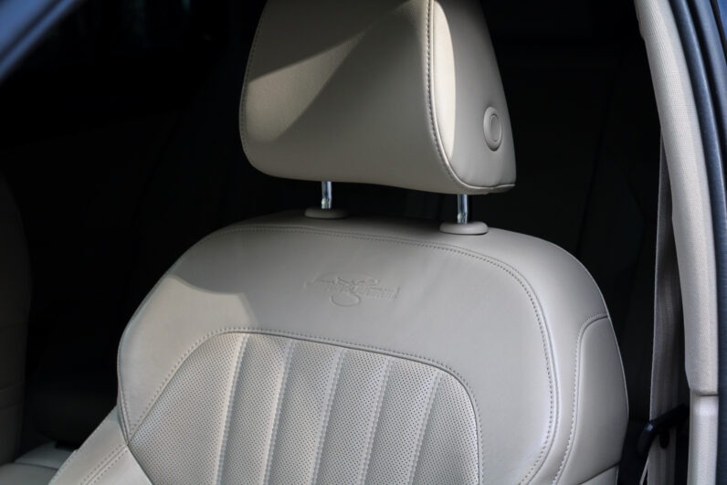 
								Škoda SuperB Laurin&klement 4×4 full									