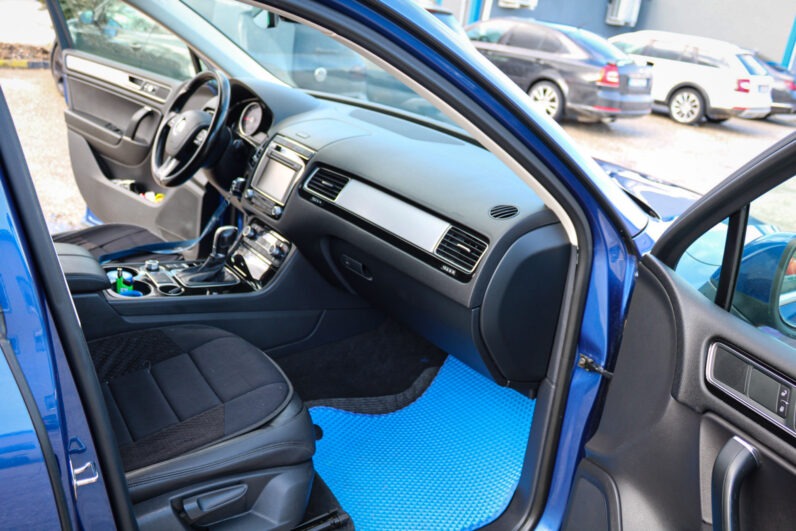 
								Volkswagen Touareg 7P, 3.0 V6 TDI 150 kW full									