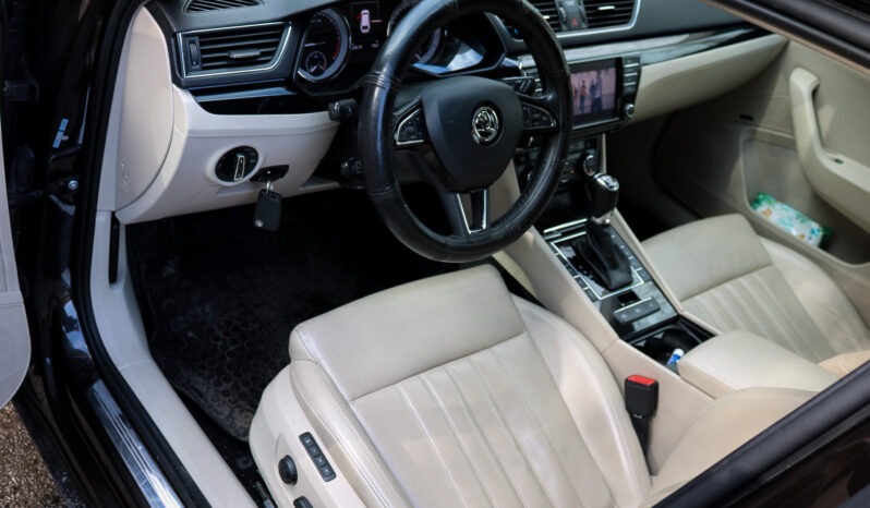 
								Škoda SuperB Laurin&klement 4×4 full									