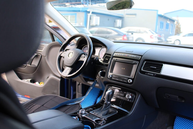 
								Volkswagen Touareg 7P, 3.0 V6 TDI 150 kW full									