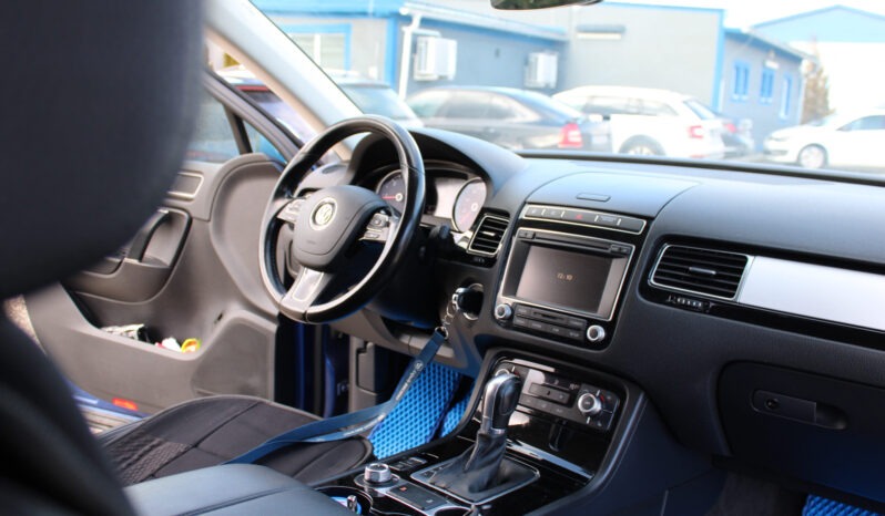 
								Volkswagen Touareg 7P, 3.0 V6 TDI 150 kW full									