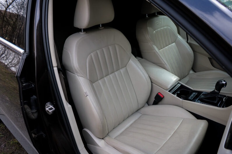 
								Škoda SuperB Laurin&klement 4×4 full									