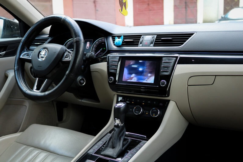 
								Škoda SuperB Laurin&klement 4×4 full									