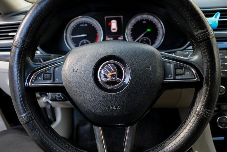 
								Škoda SuperB Laurin&klement 4×4 full									