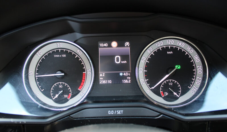 
								Škoda SuperB Laurin&klement 4×4 full									