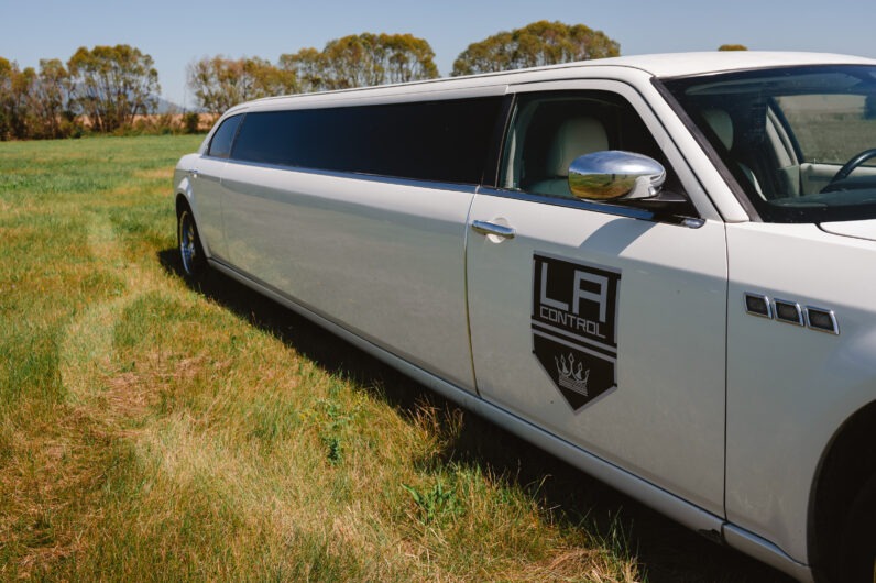 
								Chrysler 300C Limuzína full									