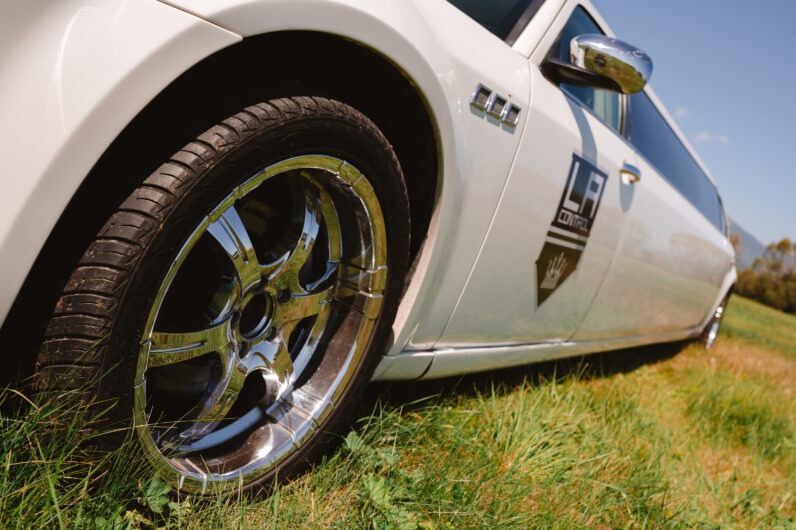 
								Chrysler 300C Limuzína full									