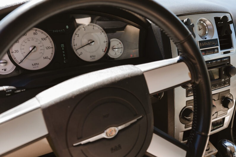 
								Chrysler 300C Limuzína full									