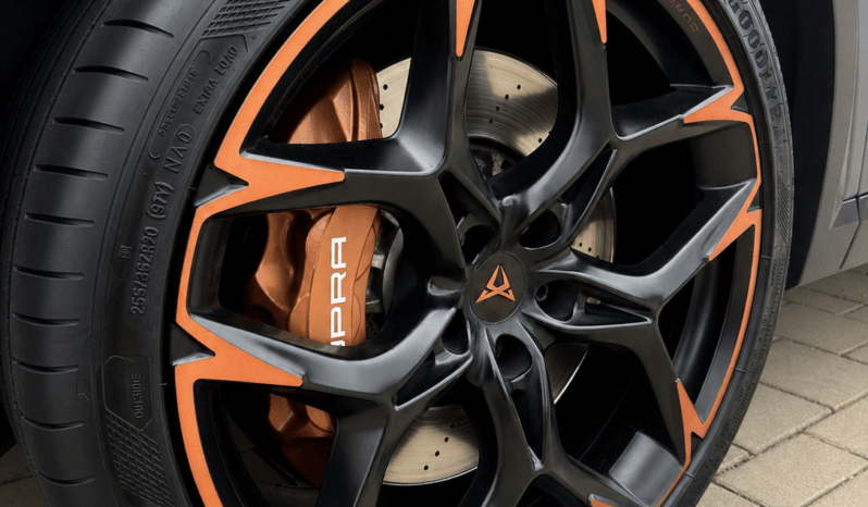 
								Cupra Formentor VZ5 390PS 4×4, 1. majiteľ, servis Cupra, TOP full									