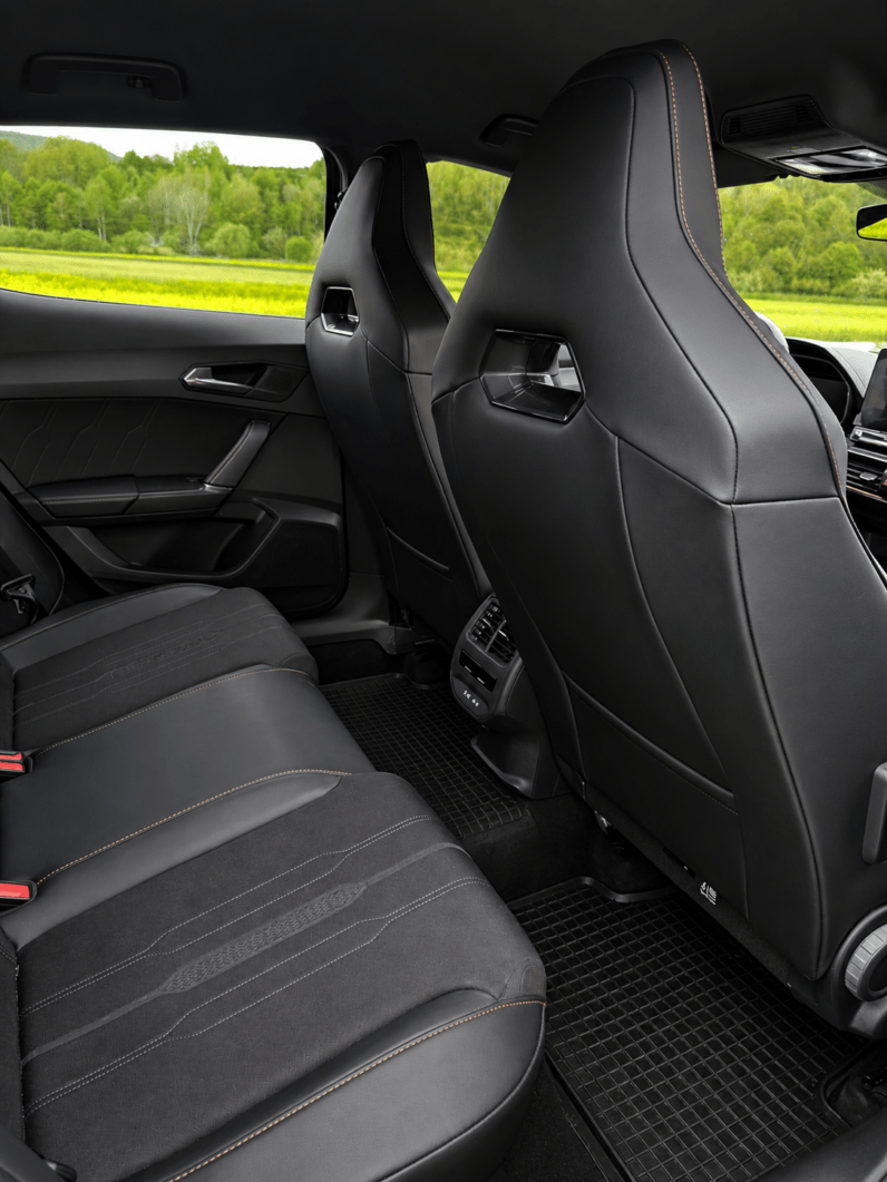
								Cupra Formentor VZ5 390PS 4×4, 1. majiteľ, servis Cupra, TOP full									