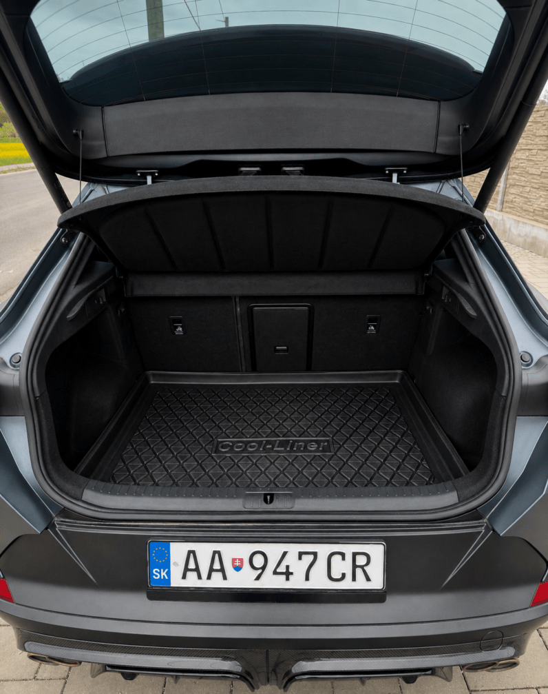 
								Cupra Formentor VZ5 390PS 4×4, 1. majiteľ, servis Cupra, TOP full									