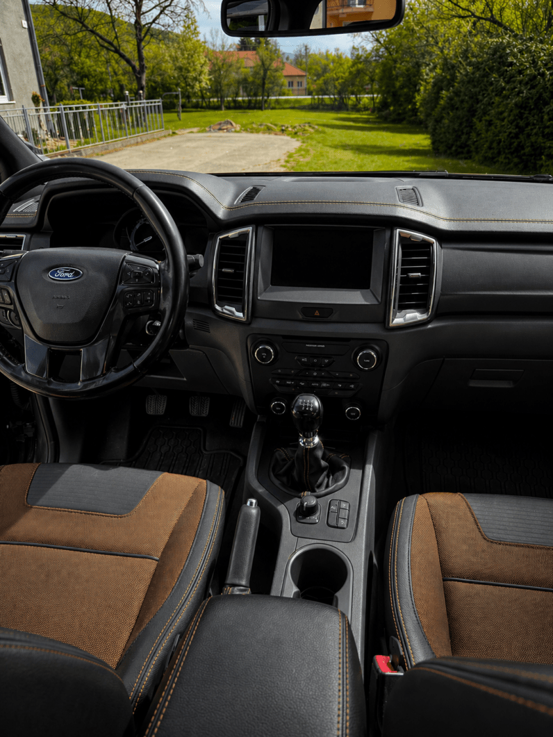 
								Ford Ranger Wildtrak 3.2 TDCi 4×4, Slovenské, servis, ťažné 3.5t full									