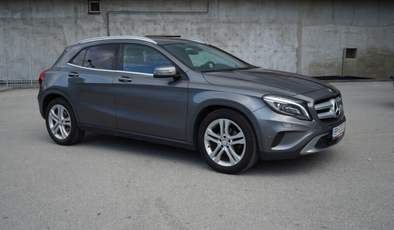 
								Mercedes Gla 200d full									